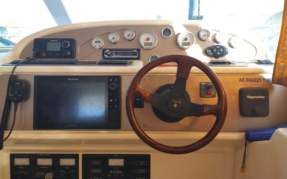 slider 12 Jeanneau Prestige 36