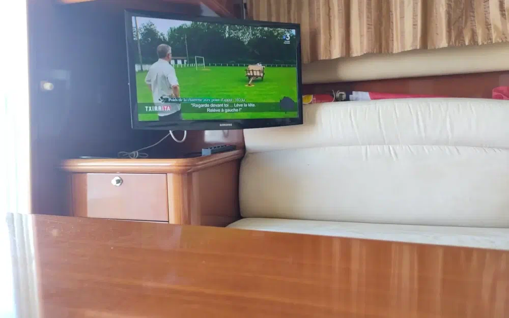 slider 18 Jeanneau Prestige 36