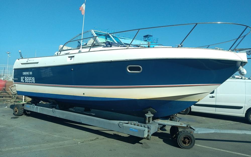 slider 2 Beneteau Ombrine 800