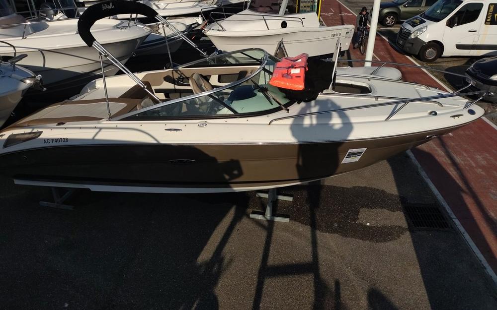 slider 11 Sea Ray  210 Sunsport