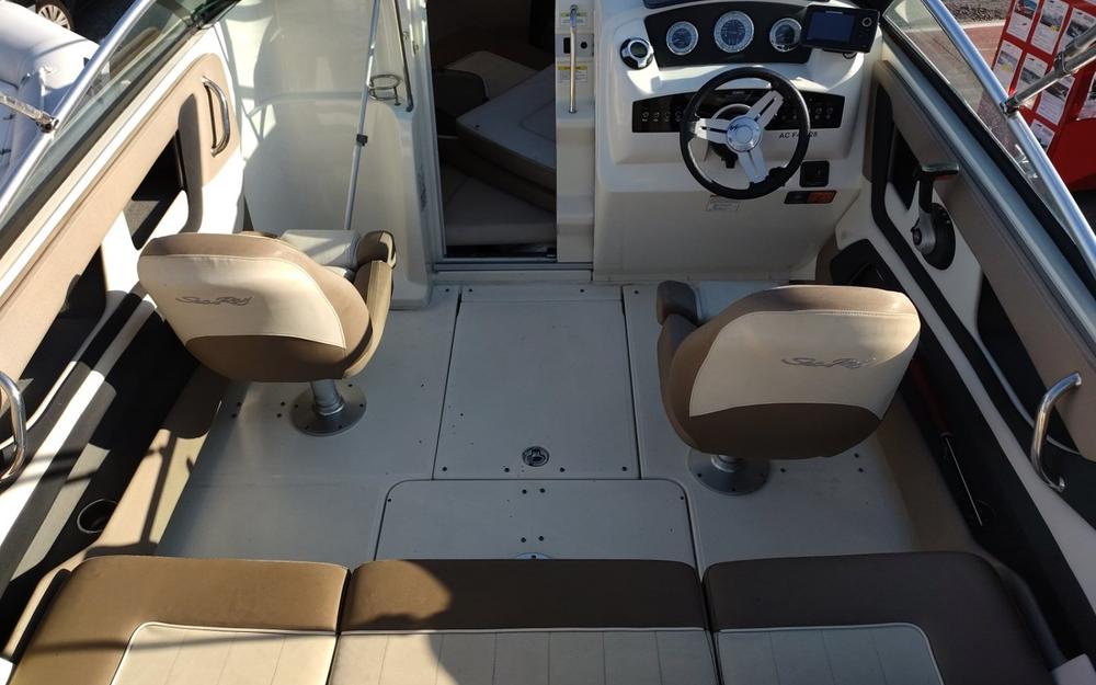 slider 13 Sea Ray  210 Sunsport