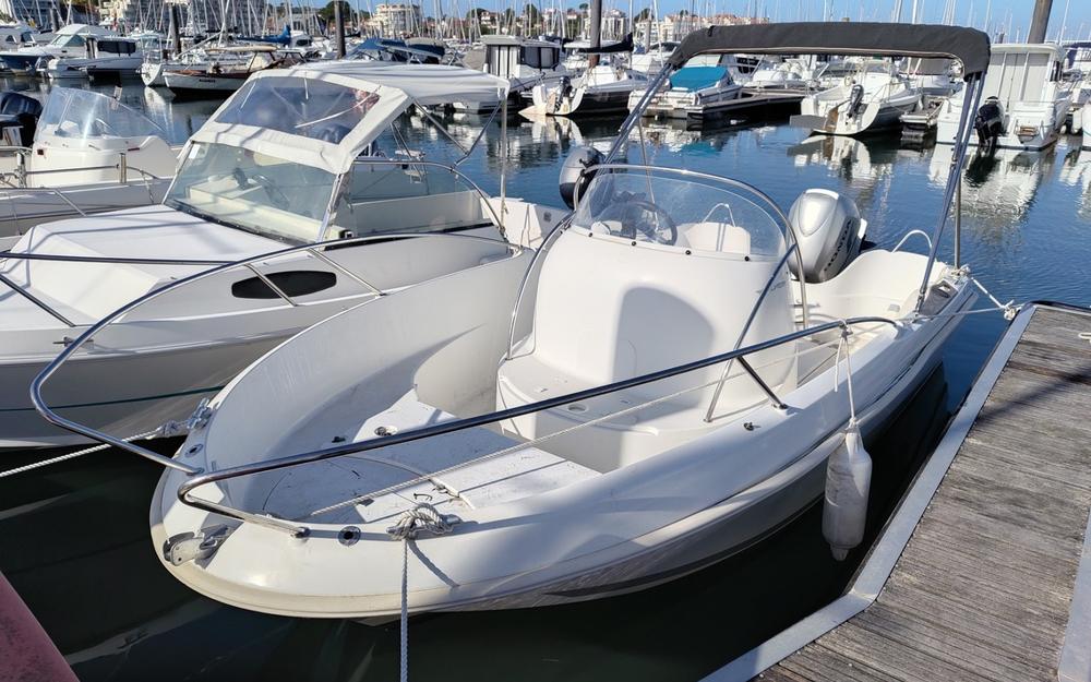 slider 0 Beneteau Flyer 550 Open