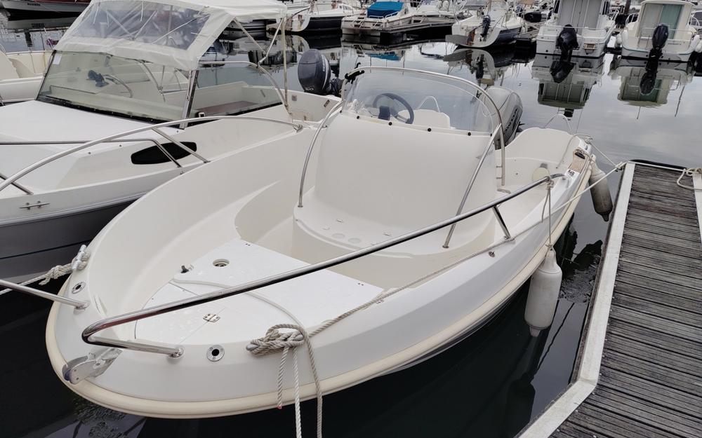 slider 13 Beneteau Flyer 550 Open