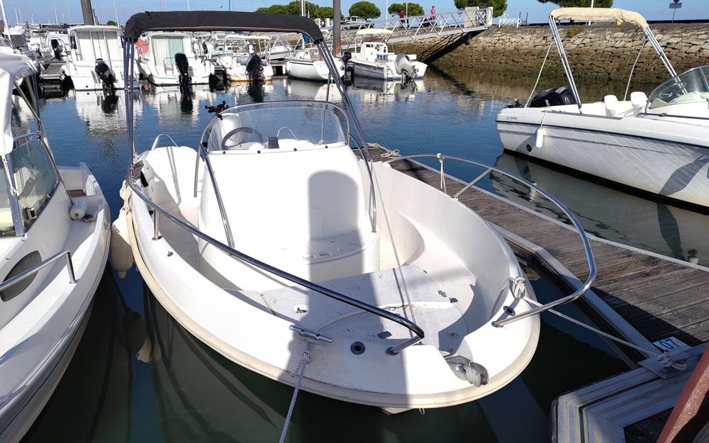 slider 5 Beneteau Flyer 550 Open