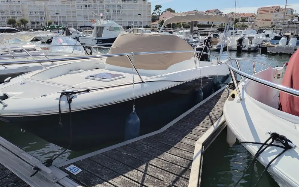 slider 0 Jeanneau Cap Camarat 7.5 WA