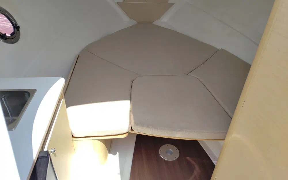 slider 17 Beneteau Flyer 750 Sundeck