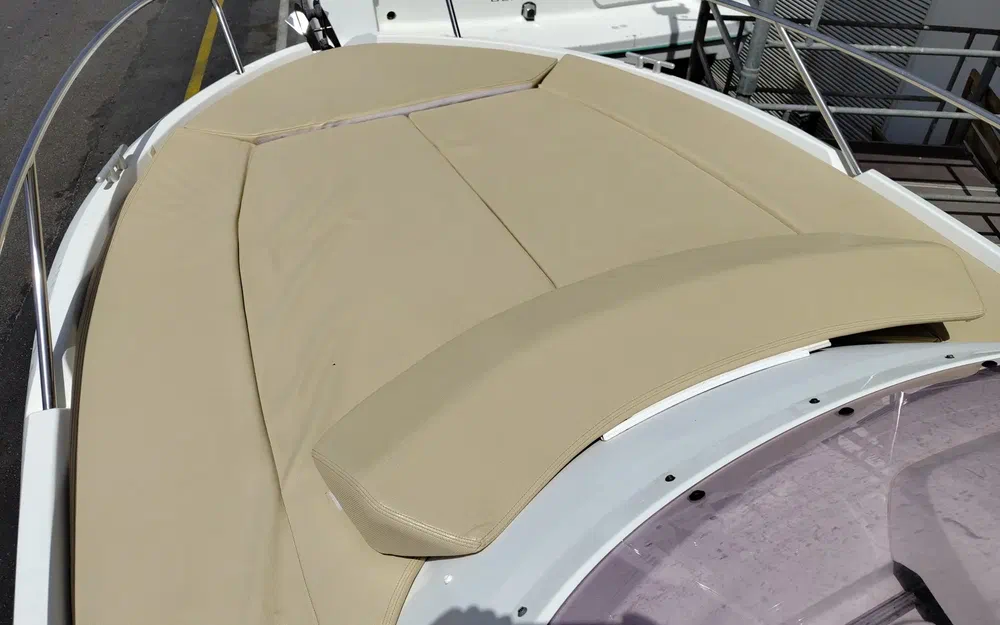 slider 6 Beneteau Flyer 750 Sundeck