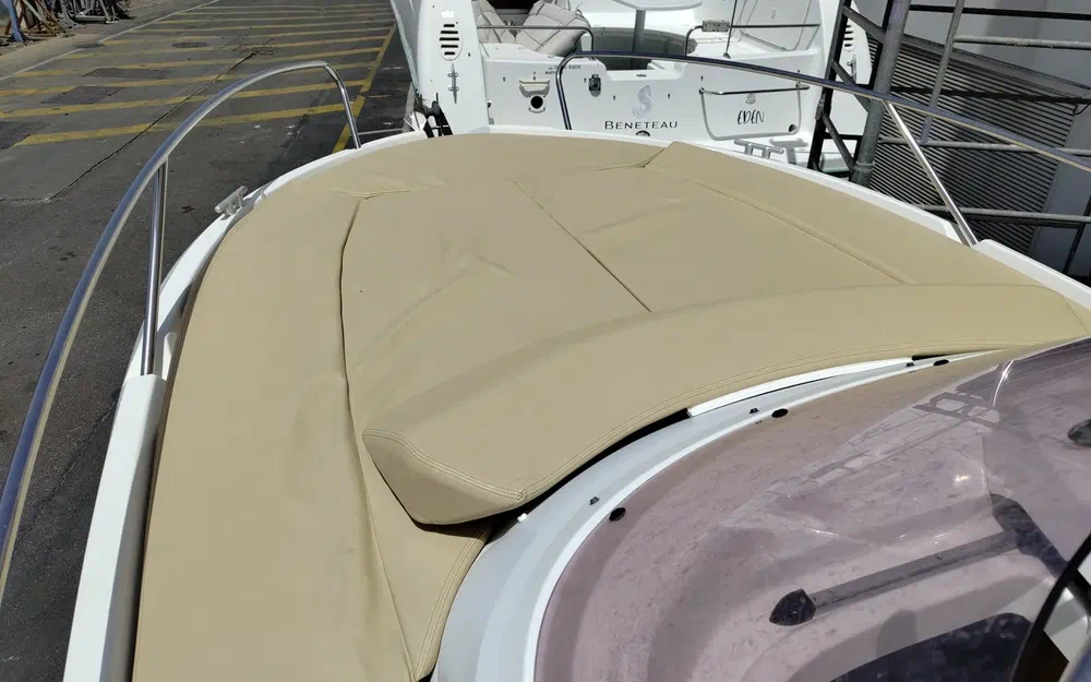 slider 7 Beneteau Flyer 750 Sundeck
