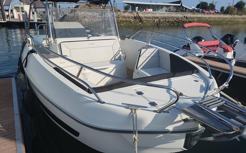 slider 4 Beneteau Flyer 8.8 SPACEdeck