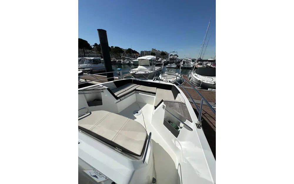 slider 7 Beneteau Flyer 8.8 SPACEdeck