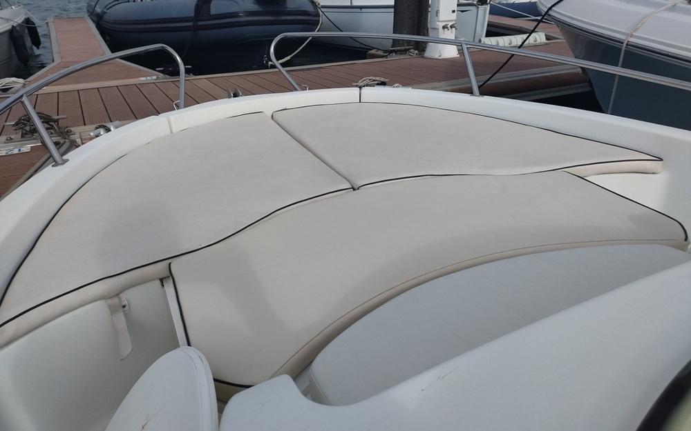 slider 10 Beneteau Ombrine 630