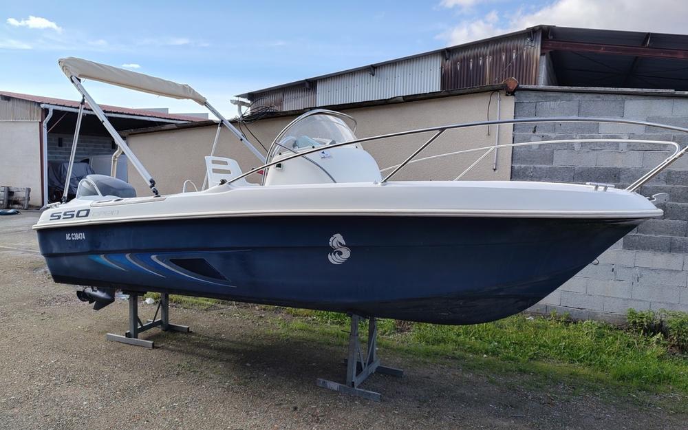 slider 0 Beneteau Flyer 550 Open