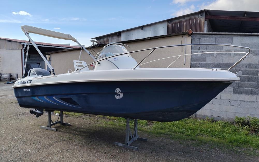 slider 1 Beneteau Flyer 550 Open