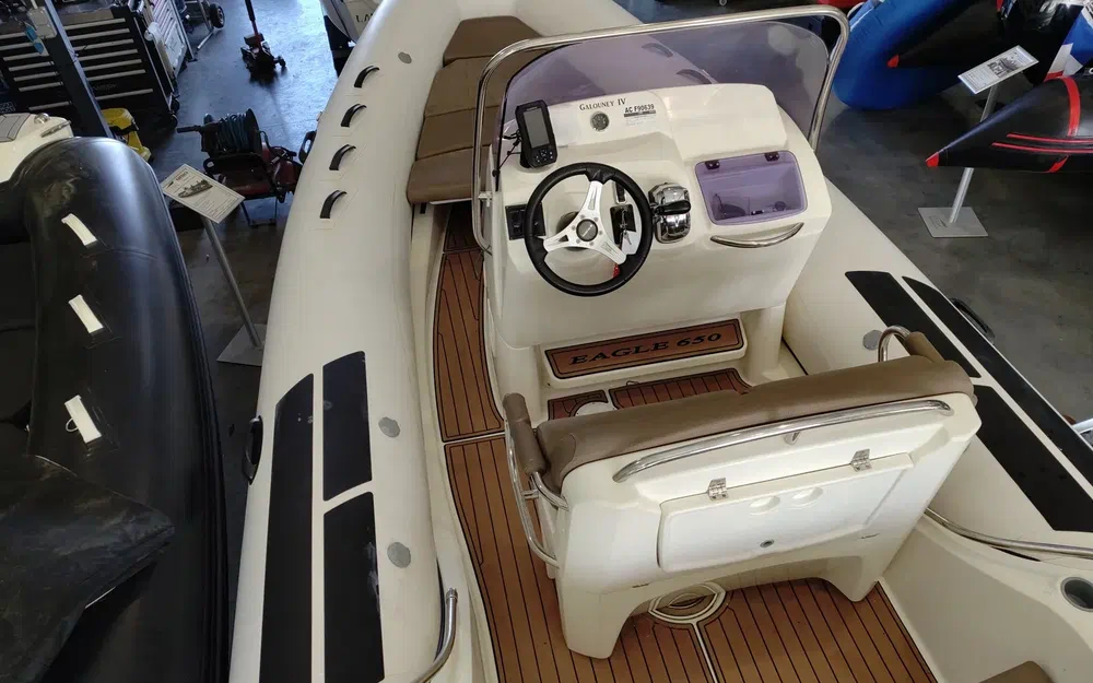 slider 6 Brig Eagle 650