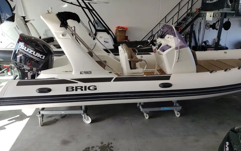 slider 1 Brig Eagle 650