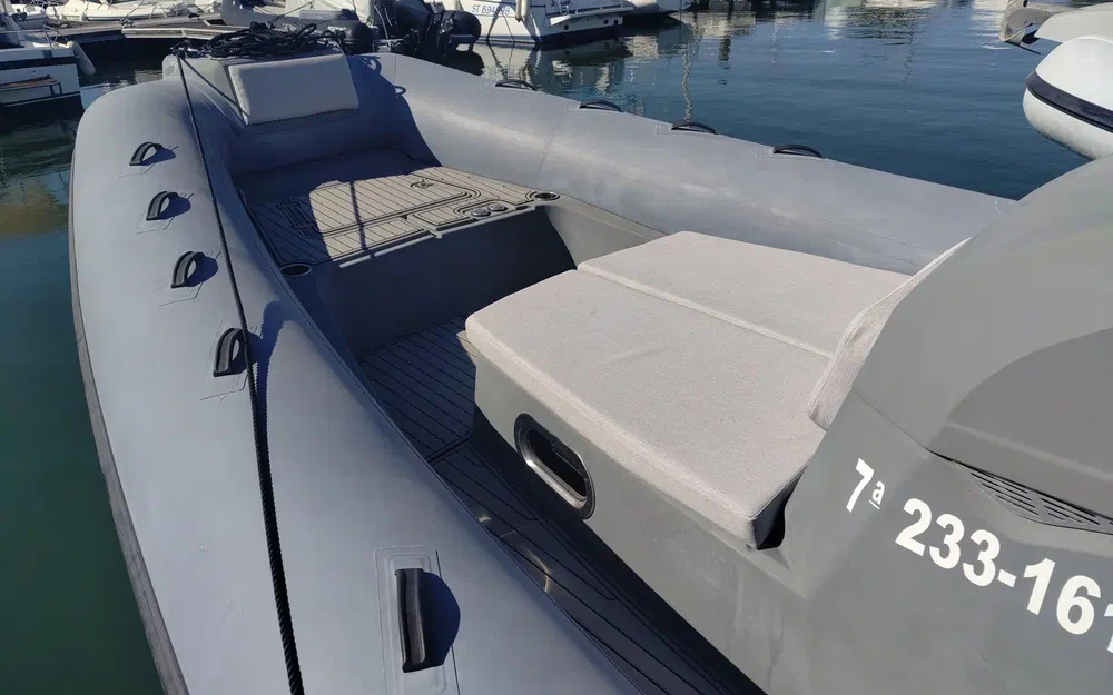 slider 8 Brig Eagle 10