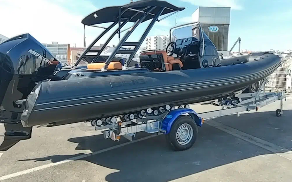 slider 2 Brig EAGLE 6.7 hypalon