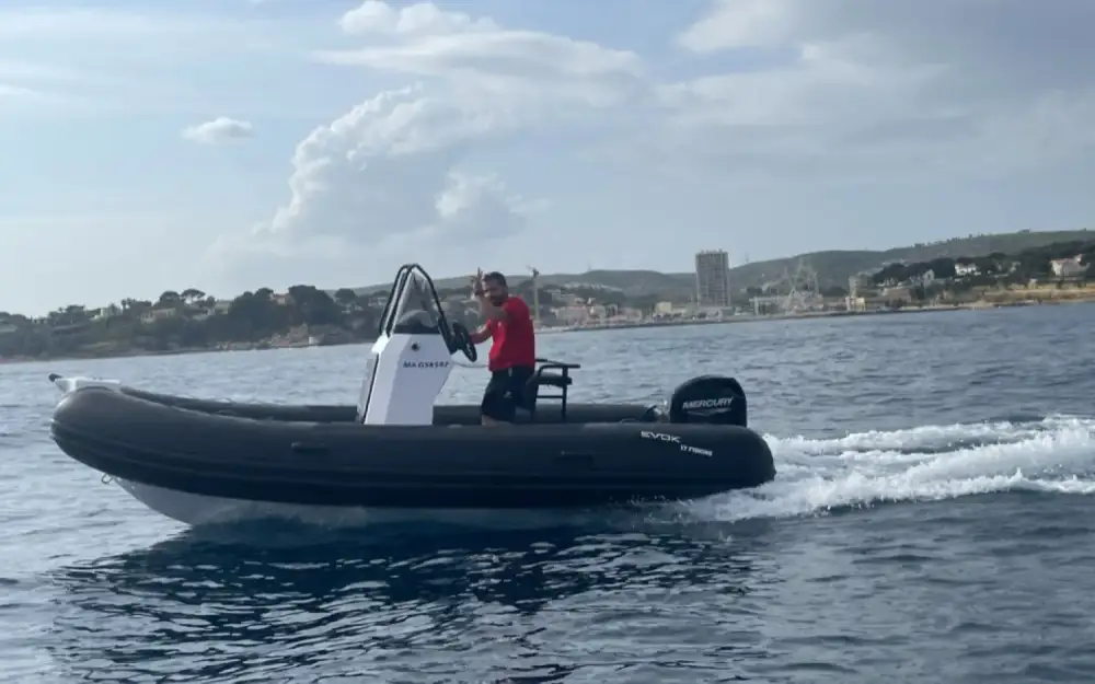 slider 5 Evok Marine Evok 17 Fishing
