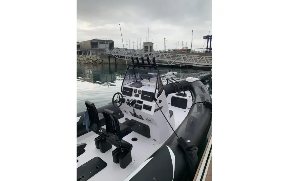 slider 10 Evok Marine Evok 25 Fishing
