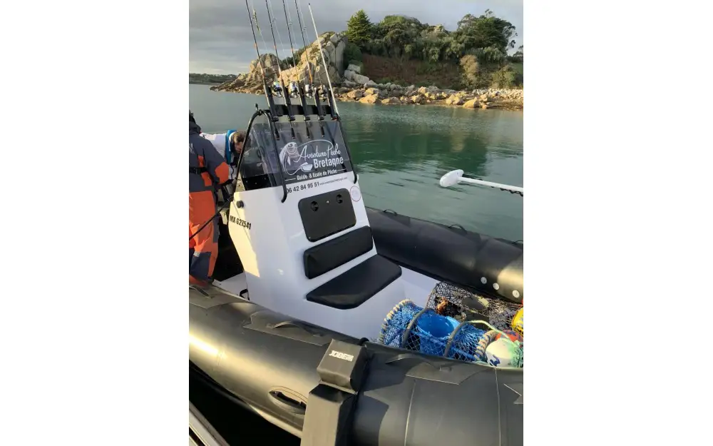 slider 5 Evok Marine Evok 25 Fishing