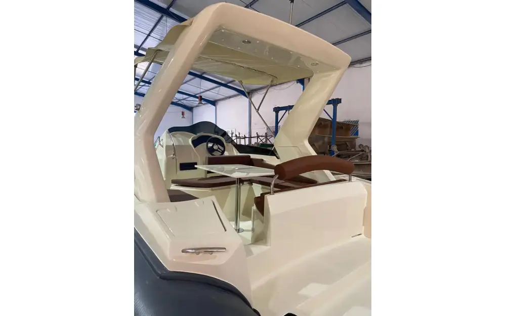 slider 2 Evok Marine Evok 27 Ocean