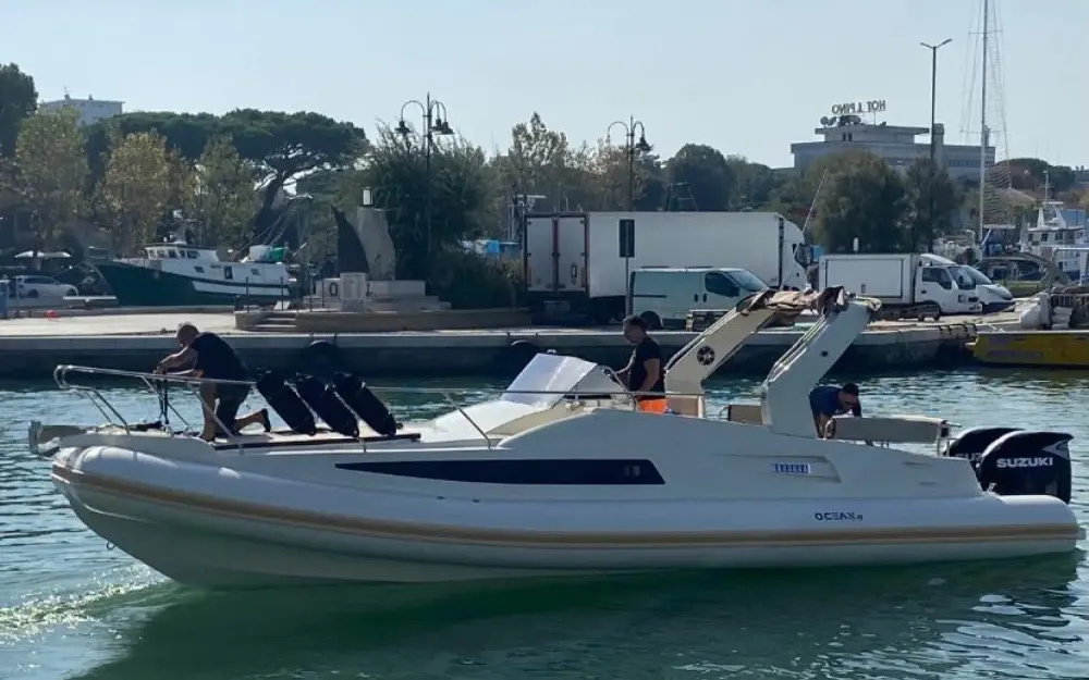 slider 0 Evok Marine Evok 33 Ocean