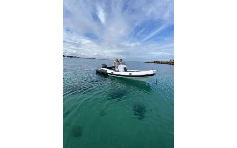 slider 3 Evok Marine Evok 21 Ocean