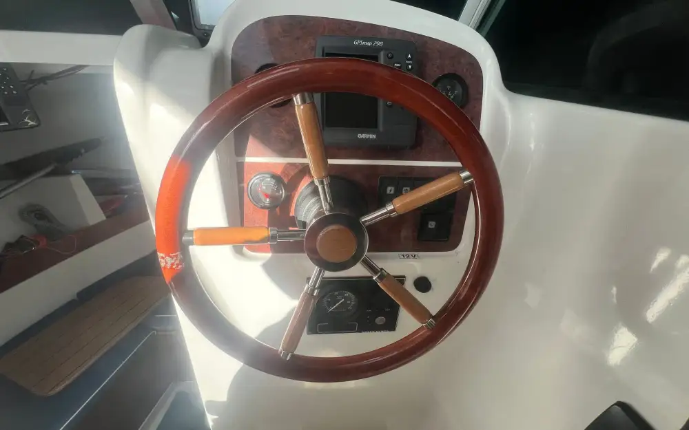 slider 23 Jeanneau Merry Fisher 635