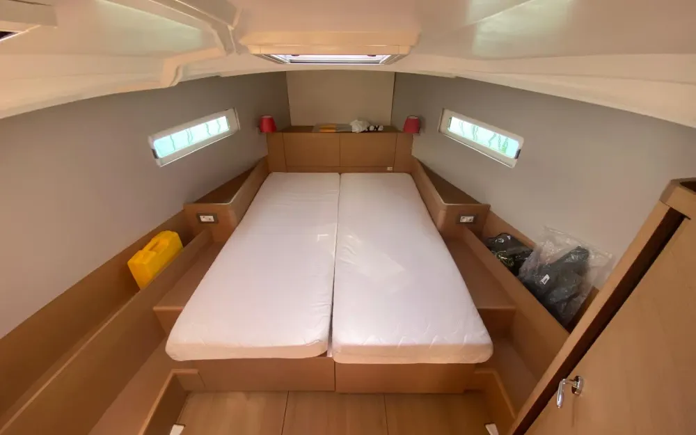 slider 17 Jeanneau Sun Odyssey 410