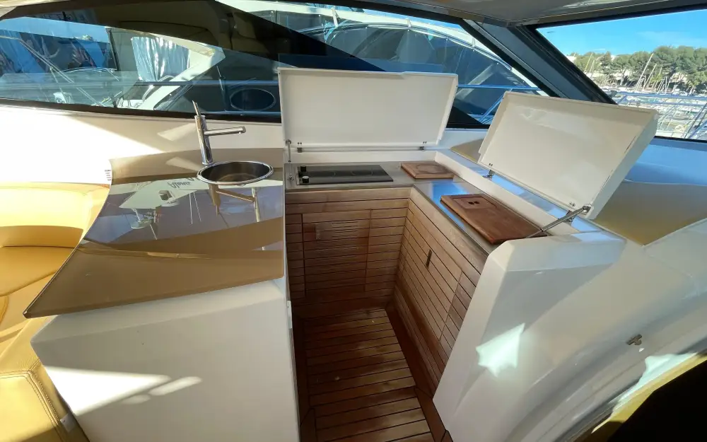 slider 11 Sessa Marine C52