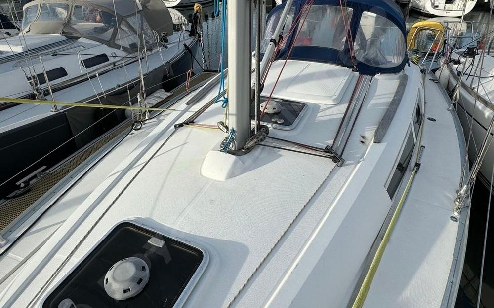 slider 1 Jeanneau Sun Odyssey 32 i