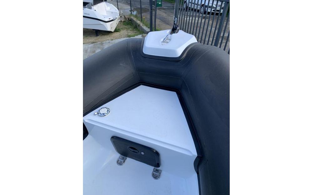 slider 6 Evok Marine Evok 18 Fishing