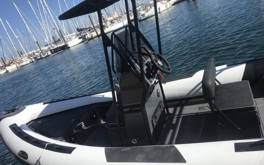 slider 3 Evok Marine Evok 23 Fishing