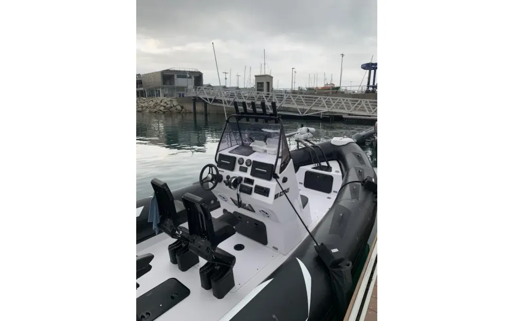 slider 3 Evok Marine Evok 25 Fishing - null