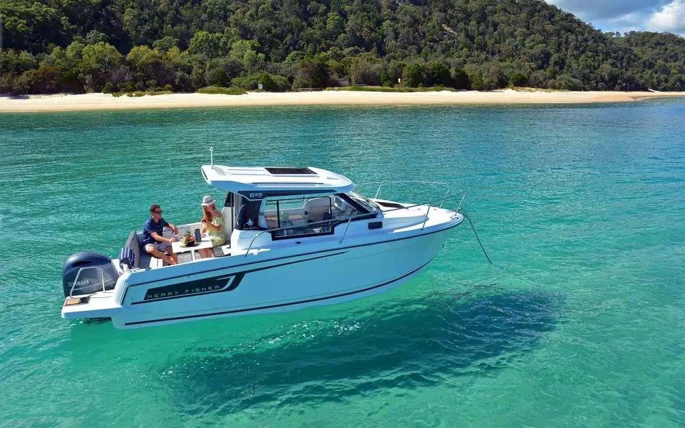 slider 3 Jeanneau Merry Fisher 695