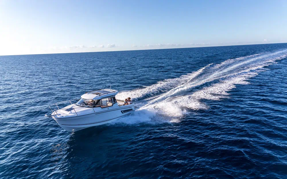 slider 1 Jeanneau Merry Fisher 795