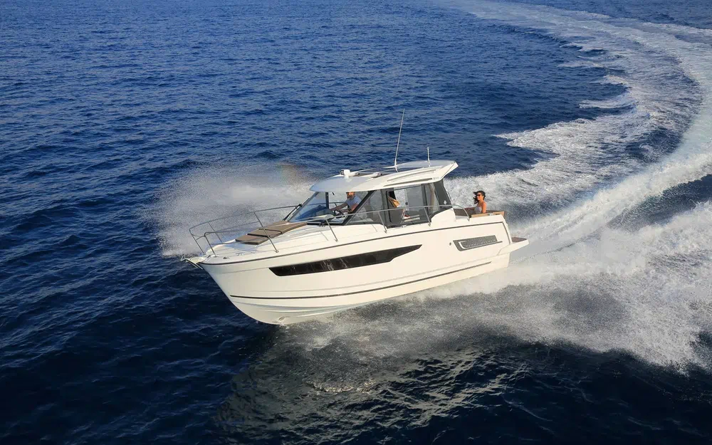 slider 1 Jeanneau Merry Fisher 895 Serie 2