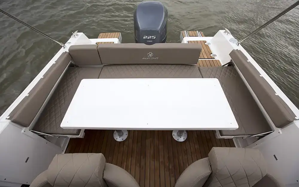 slider 2 Pacific Craft  750 Open