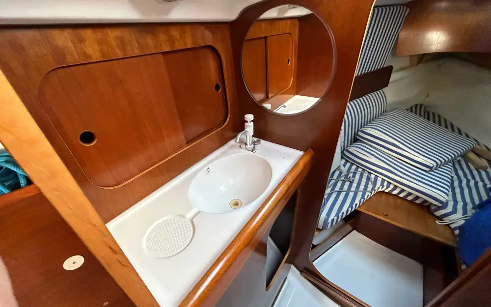 slider 8 Beneteau First 260 Spirit