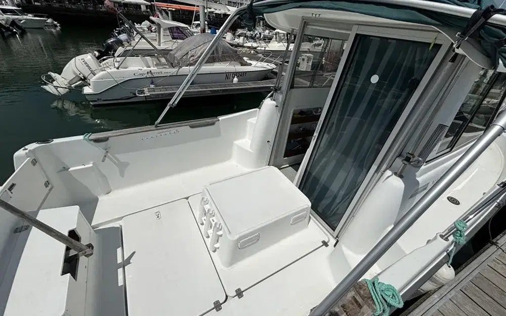 slider 6 Jeanneau Merry Fisher 635
