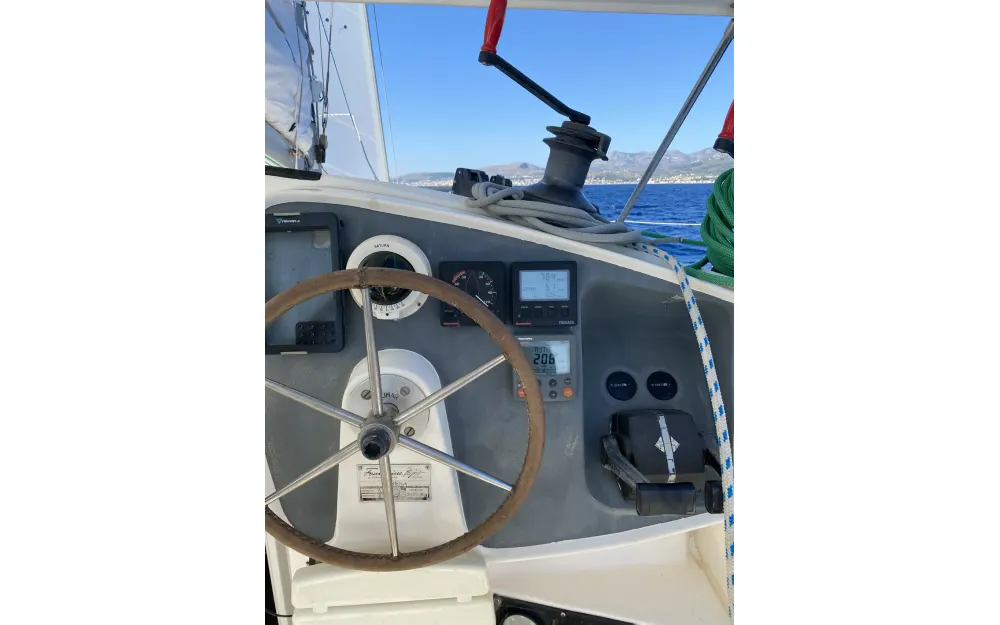 slider 25 Fountaine Pajot Athena 38 - null