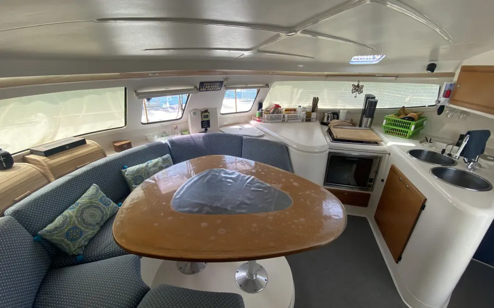 slider 27 Fountaine Pajot Athena 38 - null