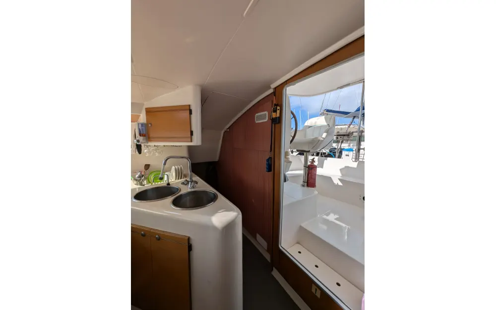 slider 29 Fountaine Pajot Athena 38 - null
