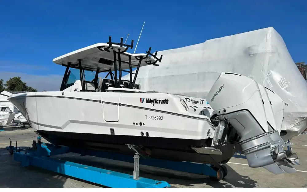 slider 0 Wellcraft Fisherman 352