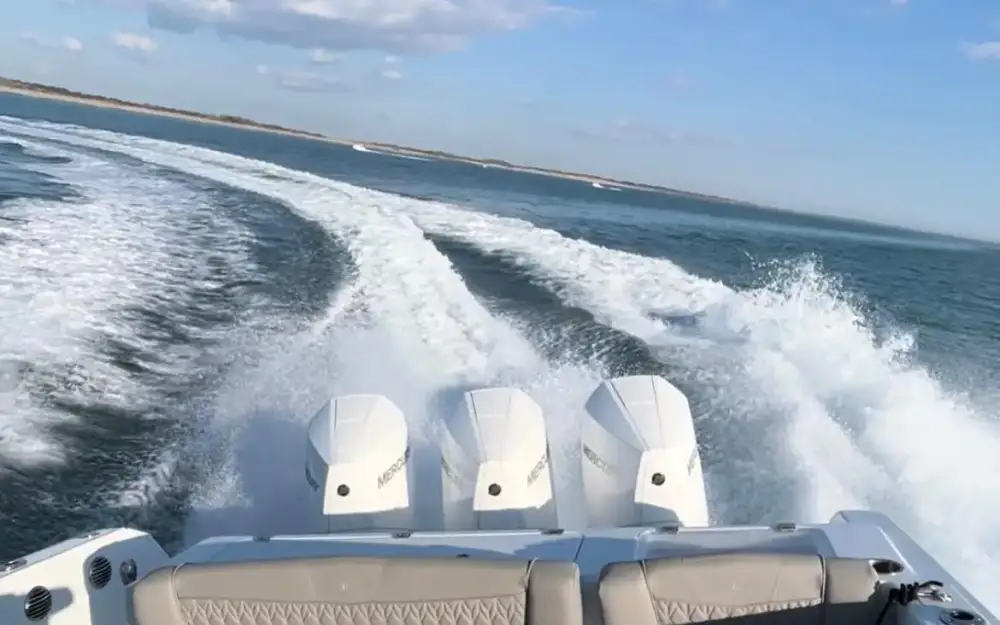 slider 4 Wellcraft Fisherman 352