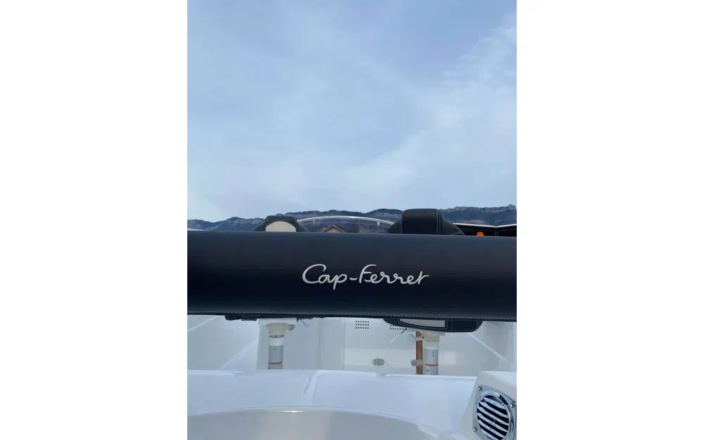 slider 7 B2 Marine Cap Ferret 522