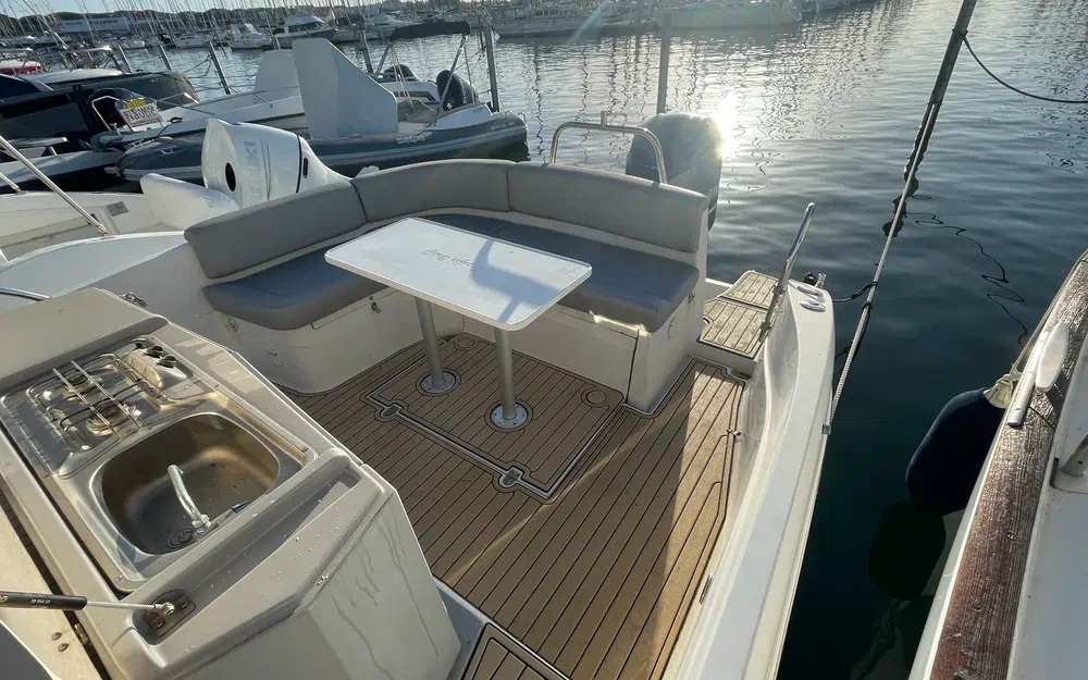 slider 6 Pacific Craft 815 SC