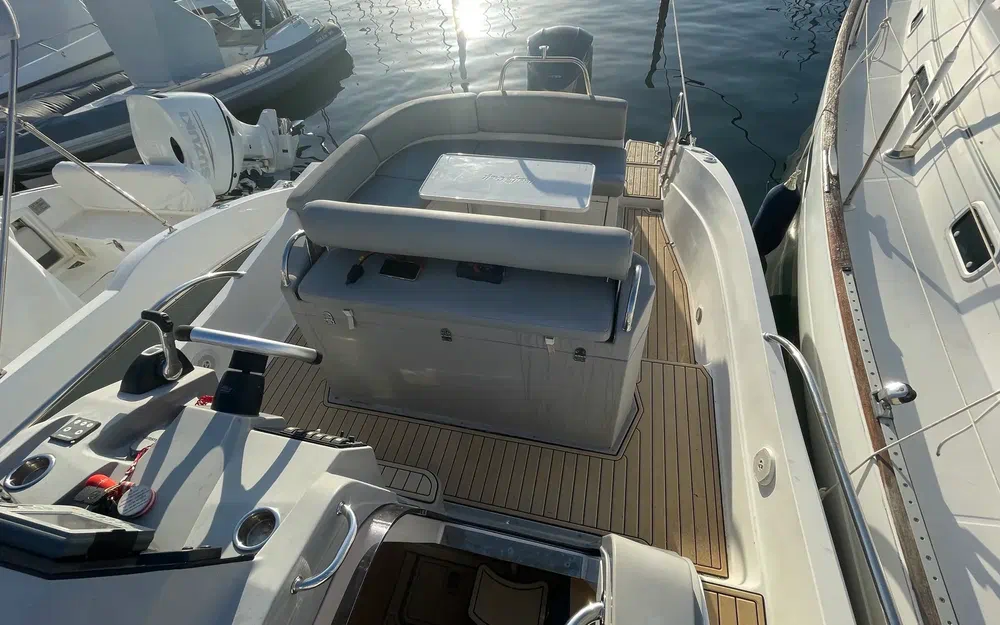 slider 11 Pacific Craft 815 SC