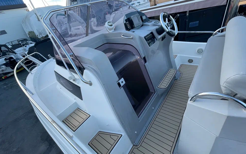 slider 20 Pacific Craft 815 SC