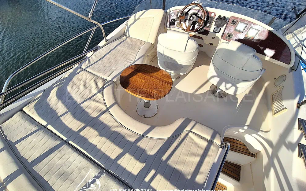 slider 7 Jeanneau Prestige 32